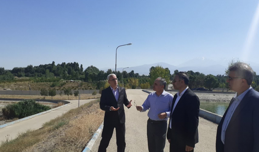 بازدید میدانی معاون بهداشت دانشگاه علوم پزشکی اردبیل از تصفیه‌خانه و باغات بارزیل مشگین‌شهر
