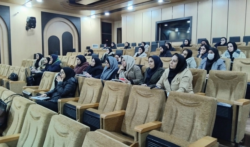 برگزاری کارگاه آموزشی زایمان فیزیولوژیک در معاونت بهداشت دانشگاه