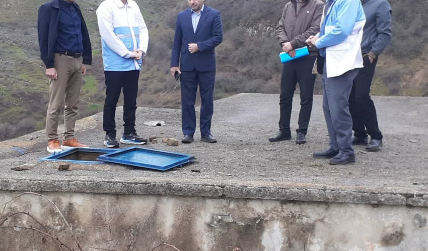 بازدید معاون فنی مرکز بهداشت استان از تأسیسات آبرسانی روستایی گرمی؛ تأکید بر تأمین آب شرب سالم