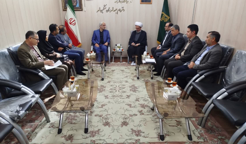 دیدار معاون امور بهداشت دانشگاه علوم پزشکی اردبیل با امام جمعه مشگین‌شهر