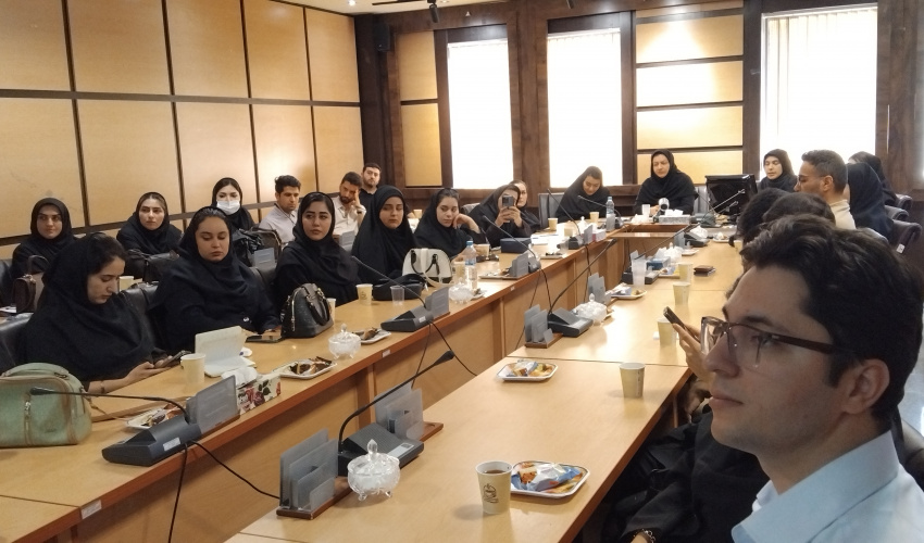 تأکید بر ارتقای سلامت دهان و دندان مادران؛ از دوران پیش از بارداری تا مدیریت درمان